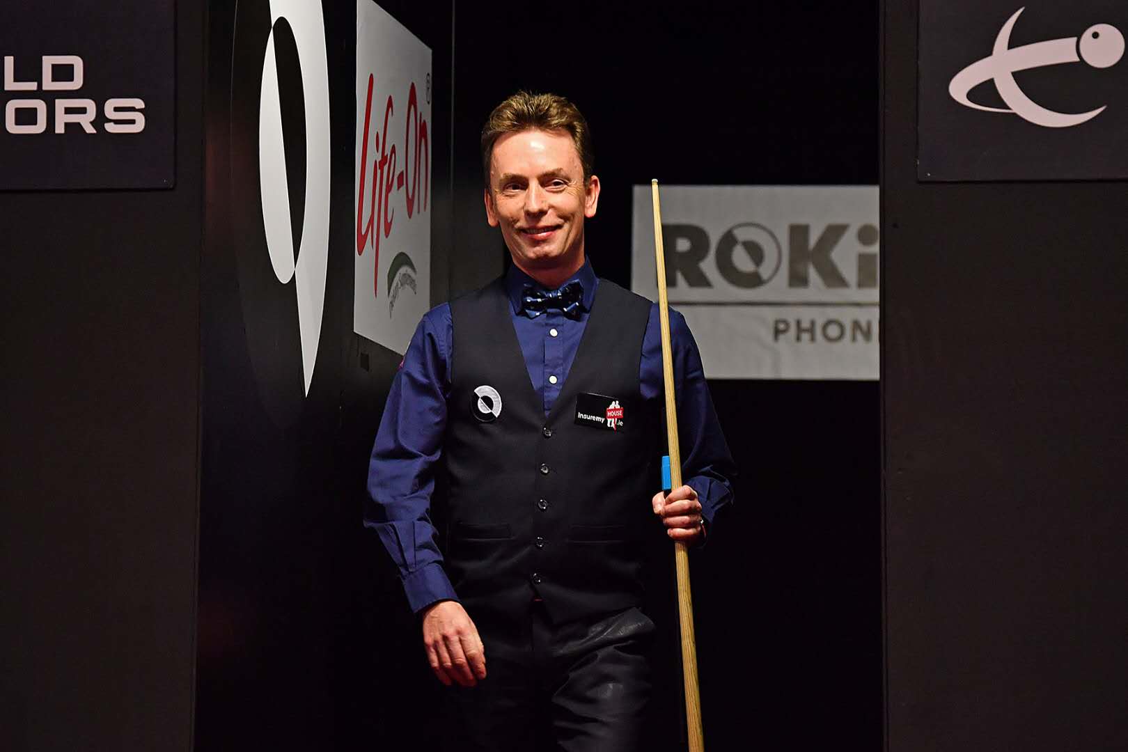 踏上球场的 踏上球场的